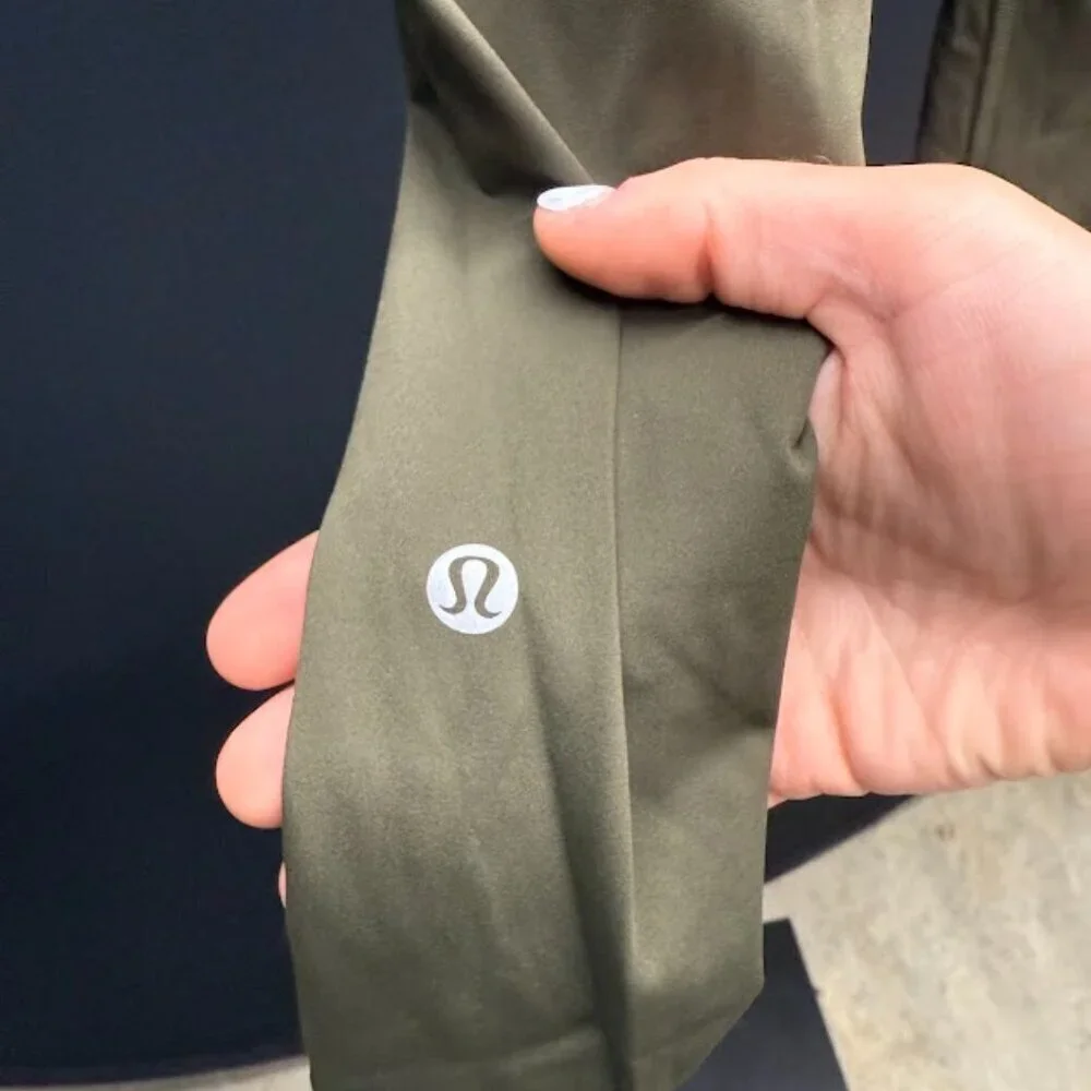 Lululemon Speed Up Leggings in Olive Green